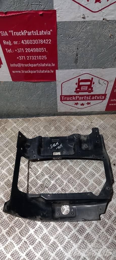 Scania R440  1853355 Vezetőfülke és belső tartozékok