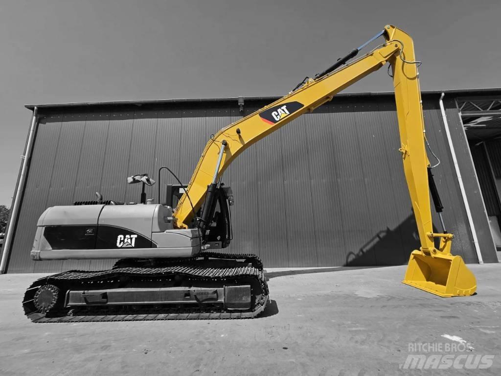 CAT 320D 18m Set Kotrók