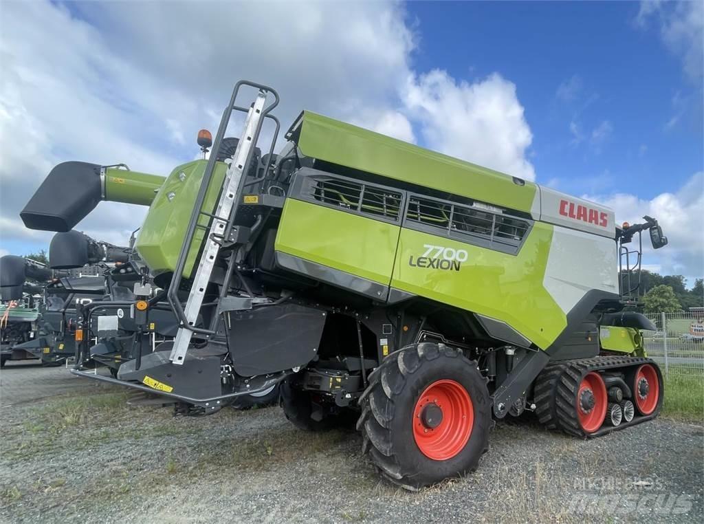 CLAAS 7700 TT Kombájnok