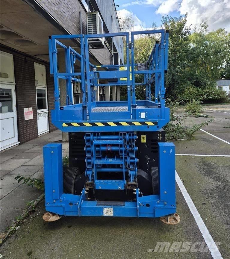 Genie GS 3369 RT Ollós emelők