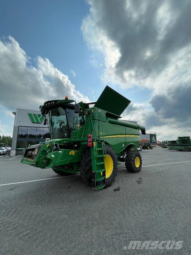 John Deere S670i Kombájnok