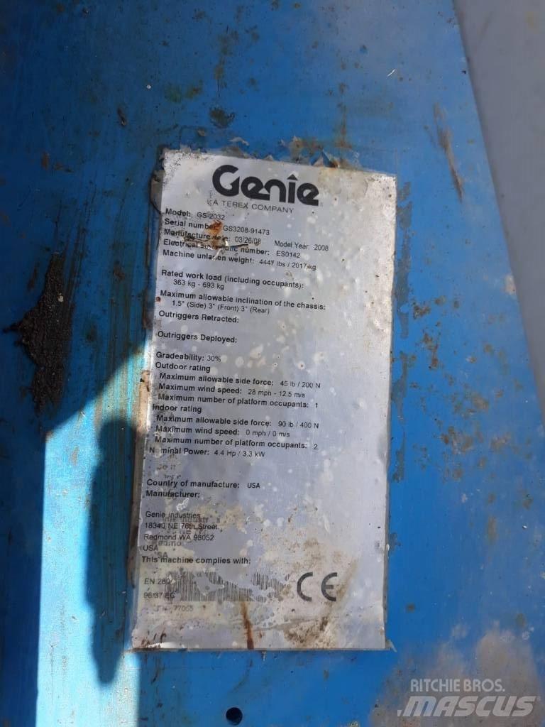 Genie 2032 Ollós emelők