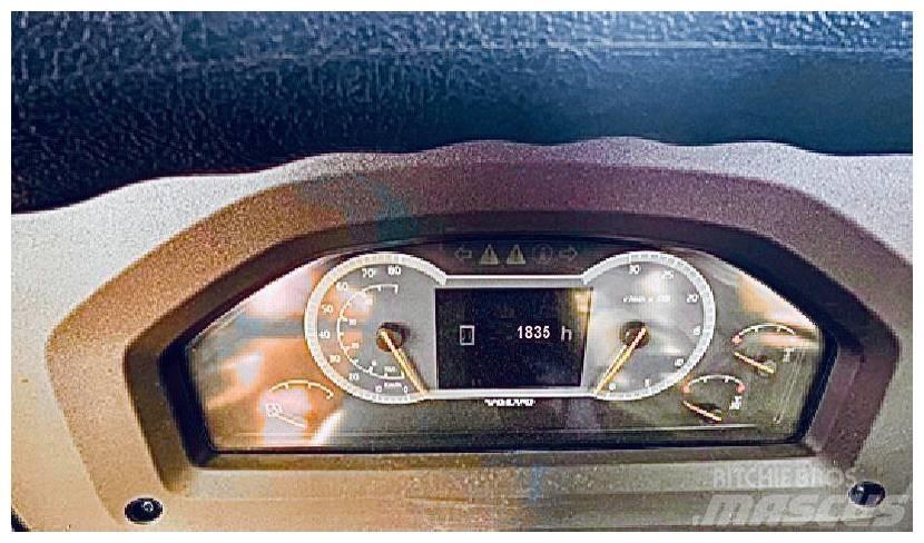 Volvo A 30 G Csuklósdömperek