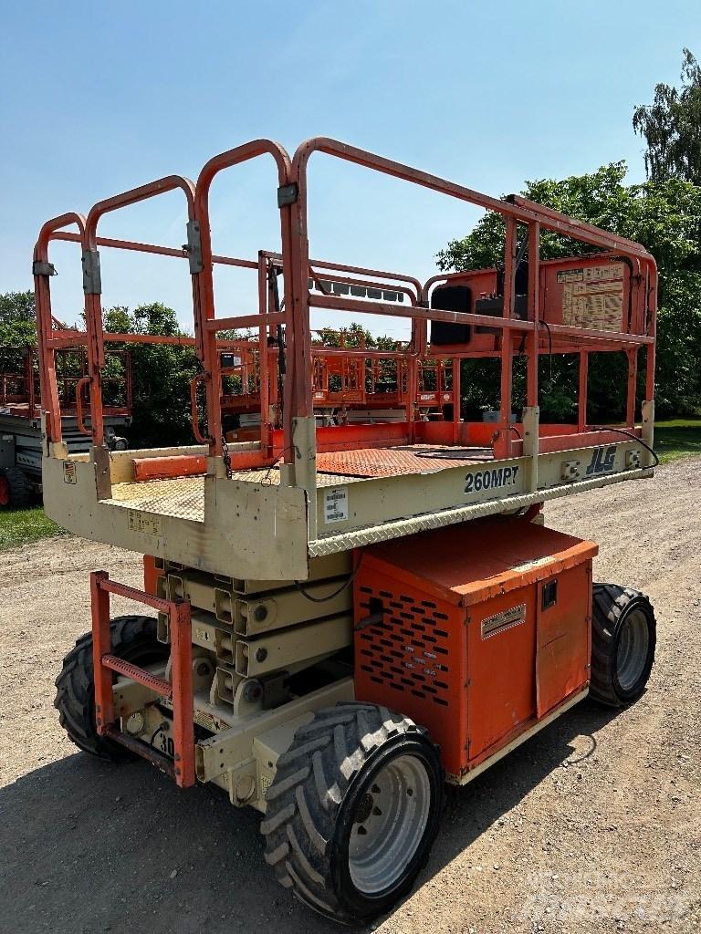 JLG 260 MRT Ollós emelők
