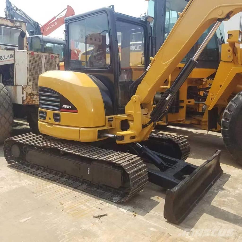 CAT 304 CR Mini kotrók < 7t