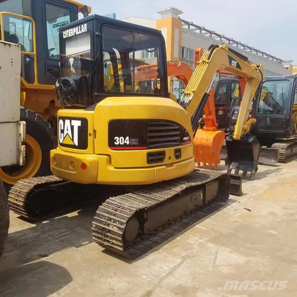 CAT 304 CR Mini kotrók < 7t