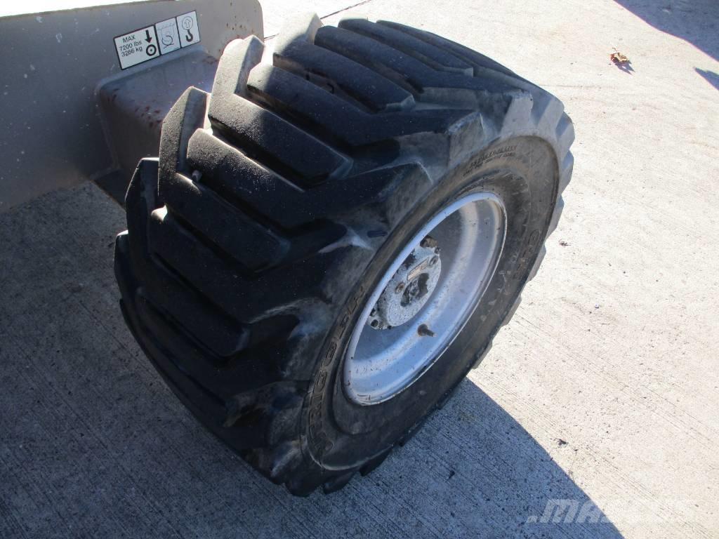 JLG 450 AJ (351) Kompakt önjáró emelők