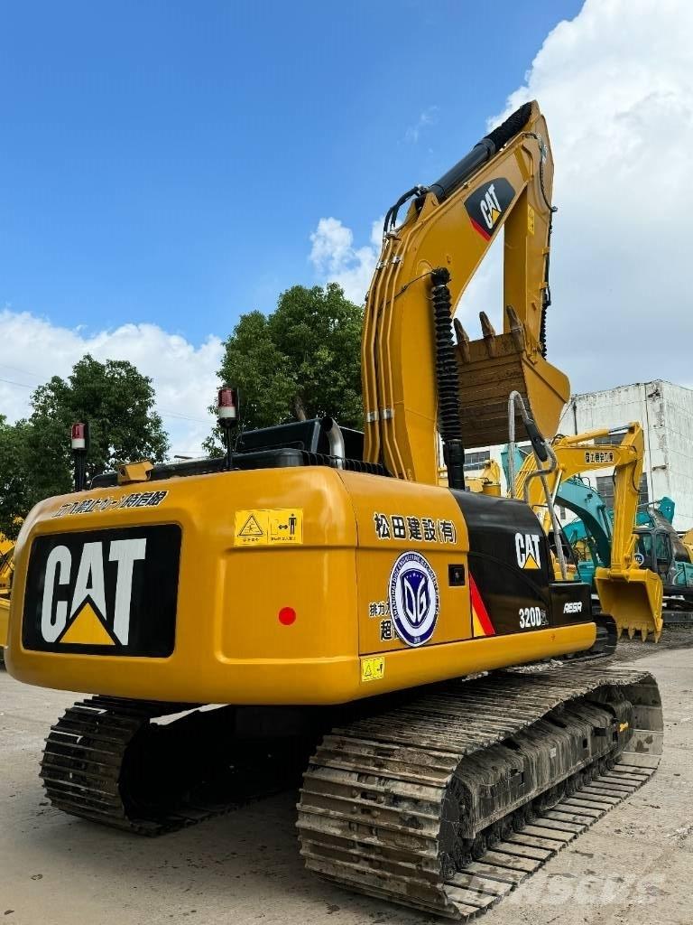 CAT 320 D Közepes (midi) kotrók 7 t - 12 t