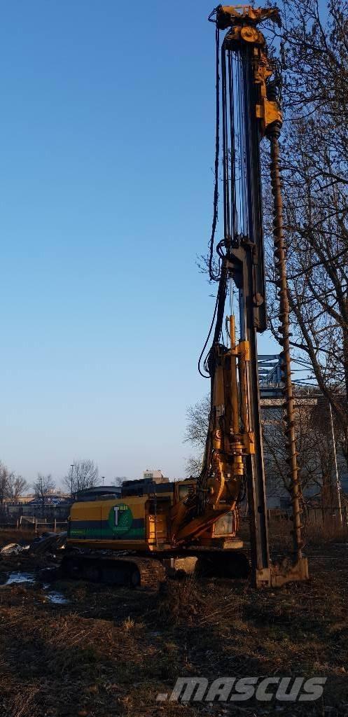 Bauer RTG 16 T Vibrátoros cölöpverő