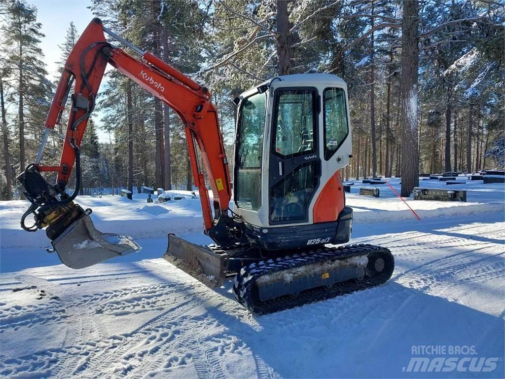 Kubota U25-3 Mini kotrók < 7t