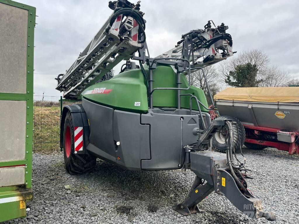 Fendt Rogator 355 Vontatott trágyaszórók