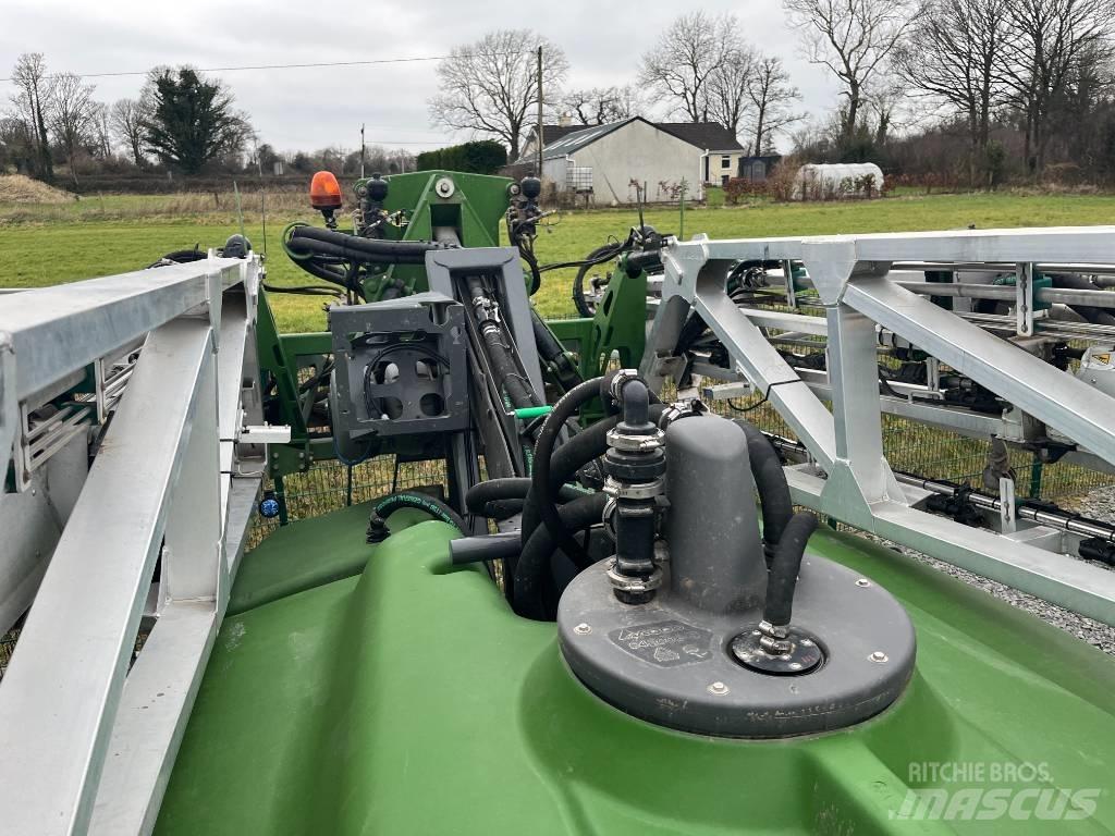 Fendt Rogator 355 Vontatott trágyaszórók