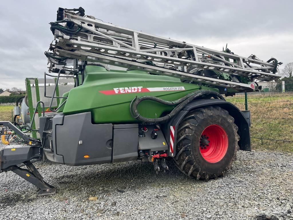 Fendt Rogator 355 Vontatott trágyaszórók