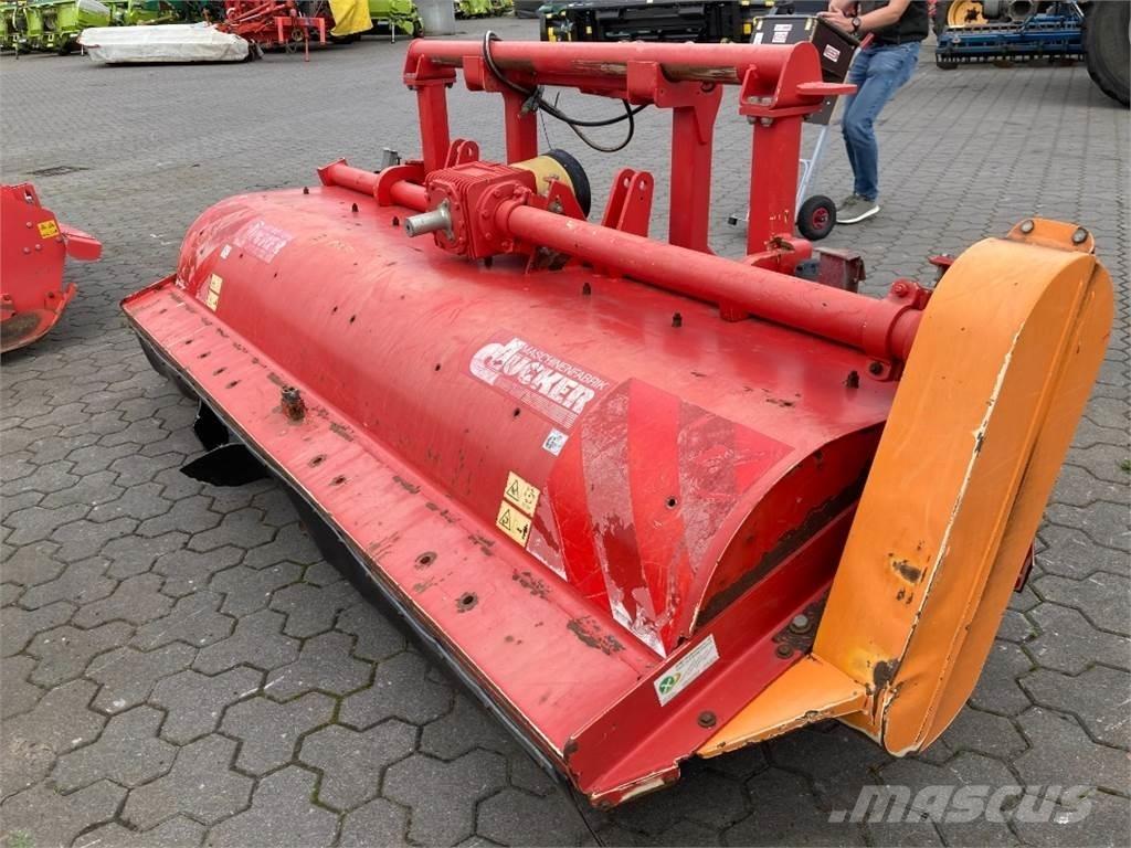 Dücker UM 30 FV Egyéb szálastakarmányozási gépek