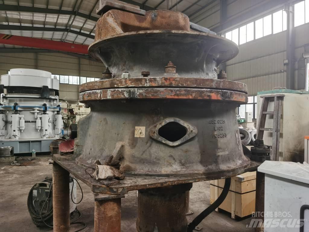 Sandvik CH 440 Törőgépek