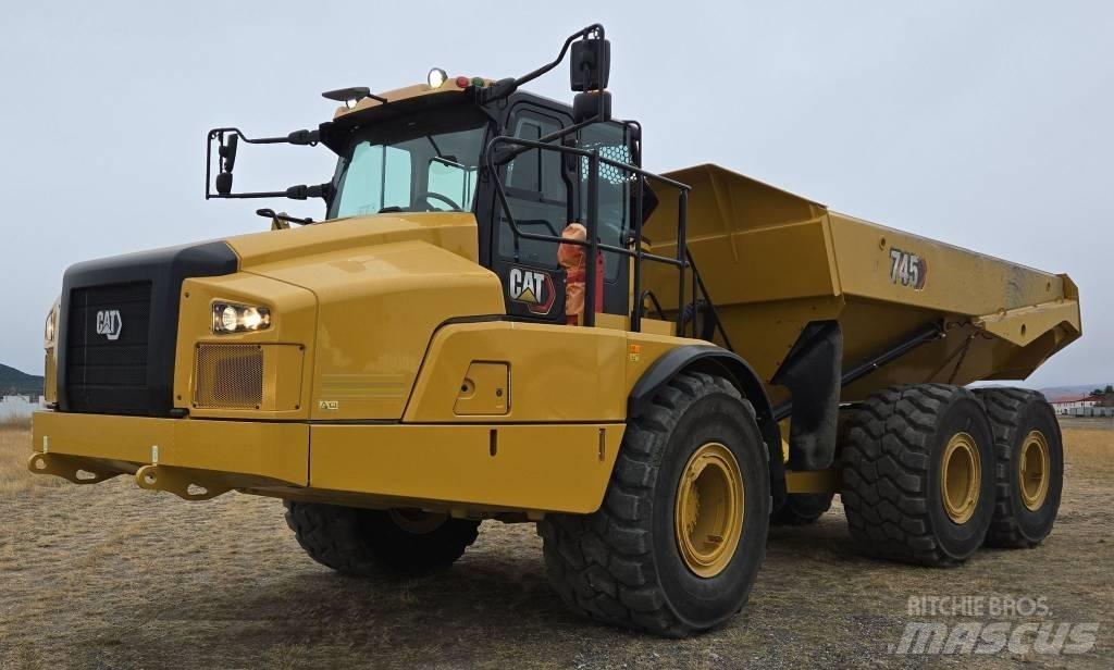 CAT 745 Csuklósdömperek