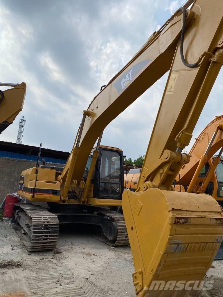 CAT 325 B L Lánctalpas kotrók