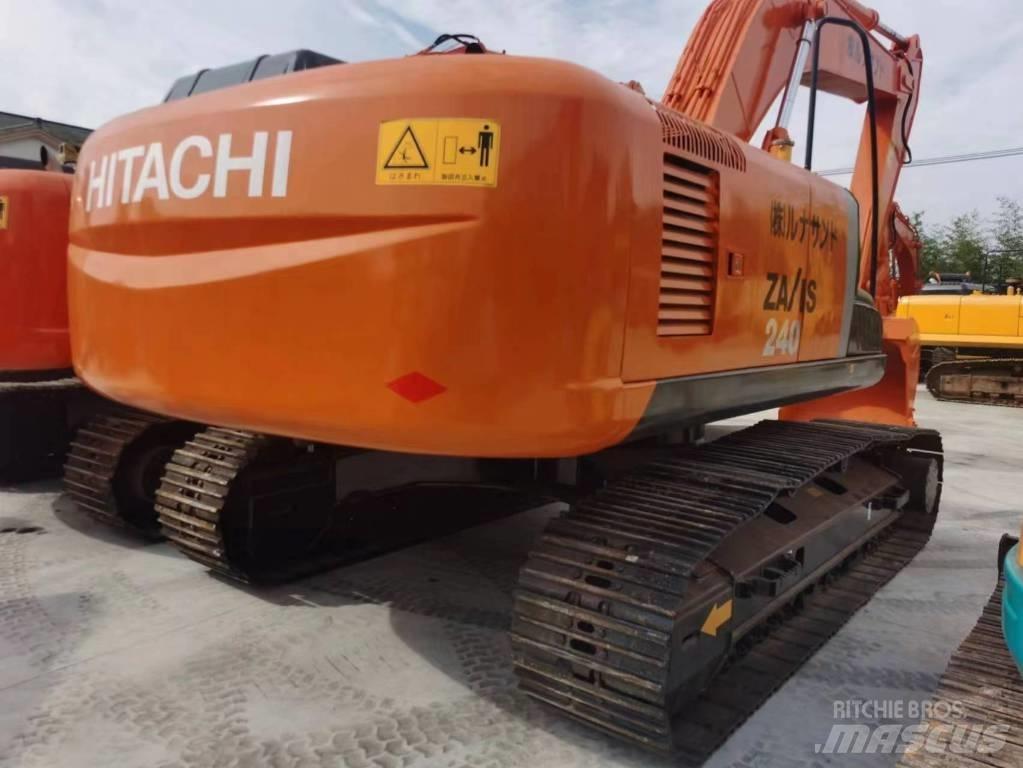 Hitachi ZX 240 Lánctalpas kotrók