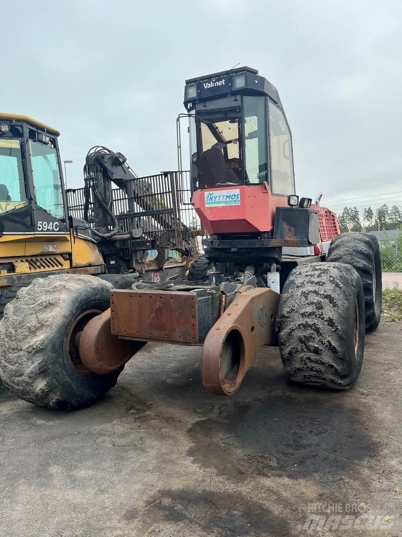 Valmet 921 Betakarítók