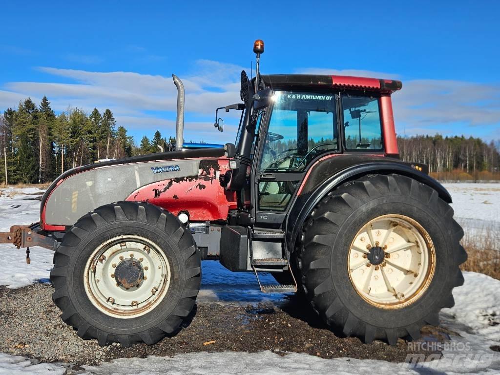 Valtra T 170 Traktorok