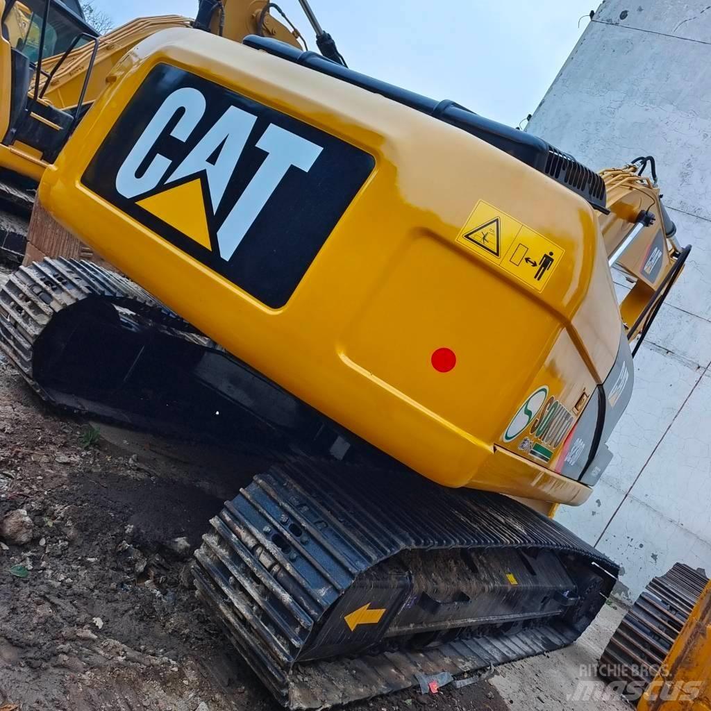 CAT 323 D Lánctalpas kotrók