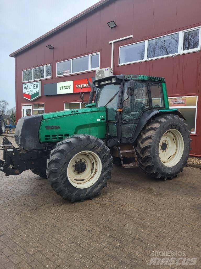 Valtra 8150 Traktorok