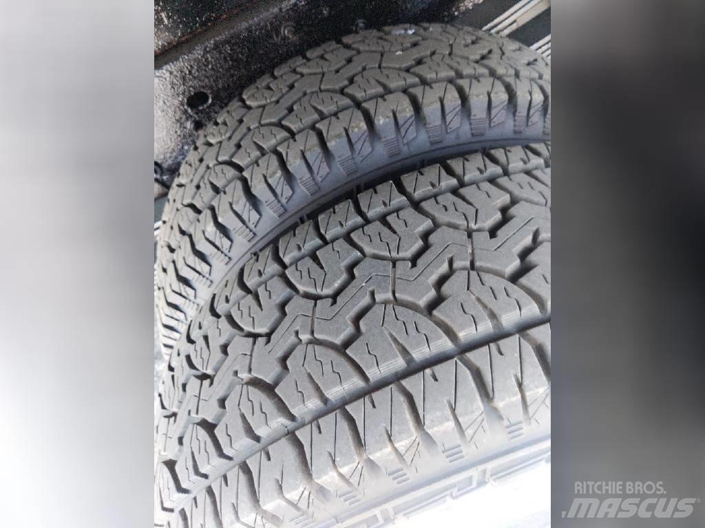 Chevrolet 3500 HD Billenő teherautók
