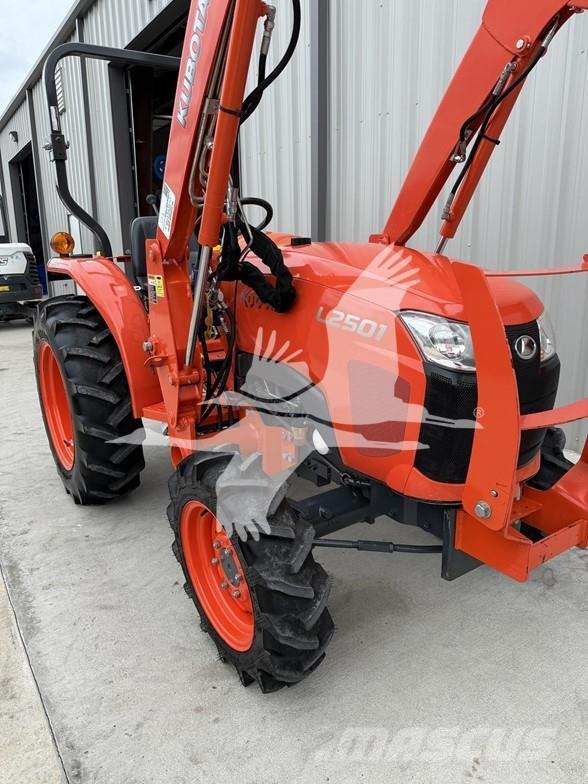 Kubota L2501 Traktorok