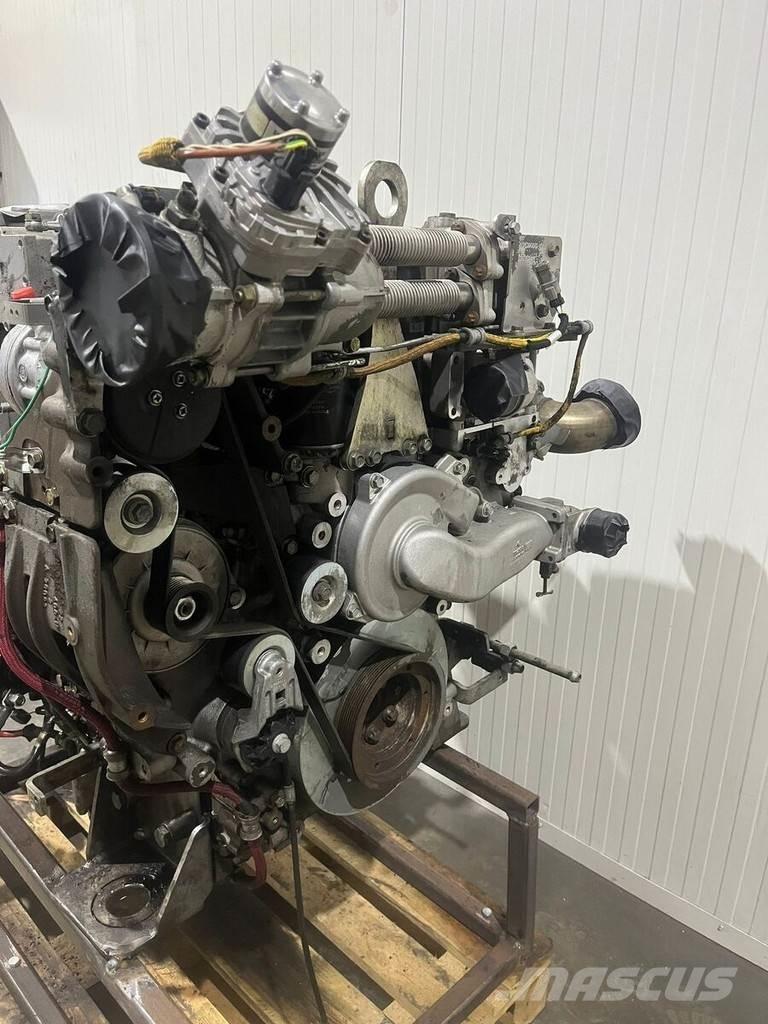 Liebherr D934 A7 Motorok