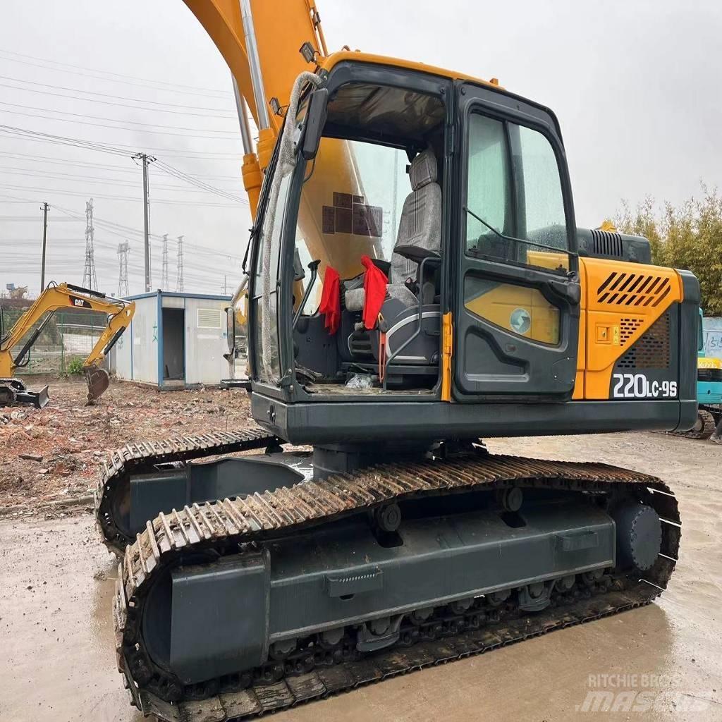 Hyundai R220LC-9S Lánctalpas kotrók