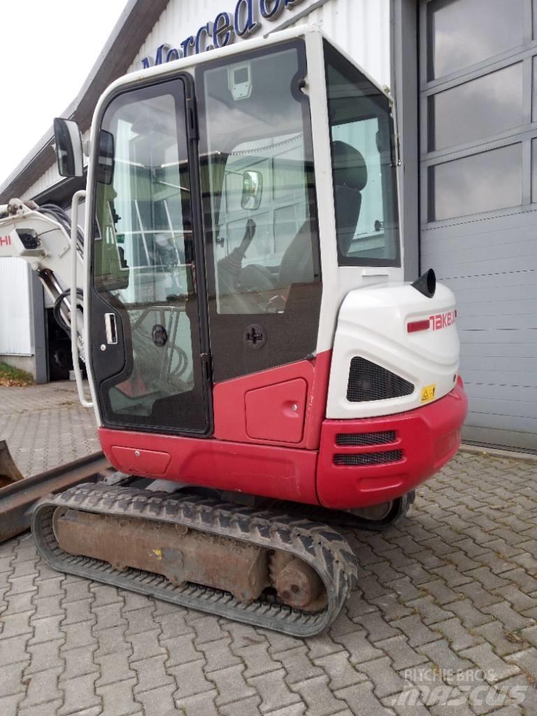 Takeuchi TB 230 Mini kotrók < 7t