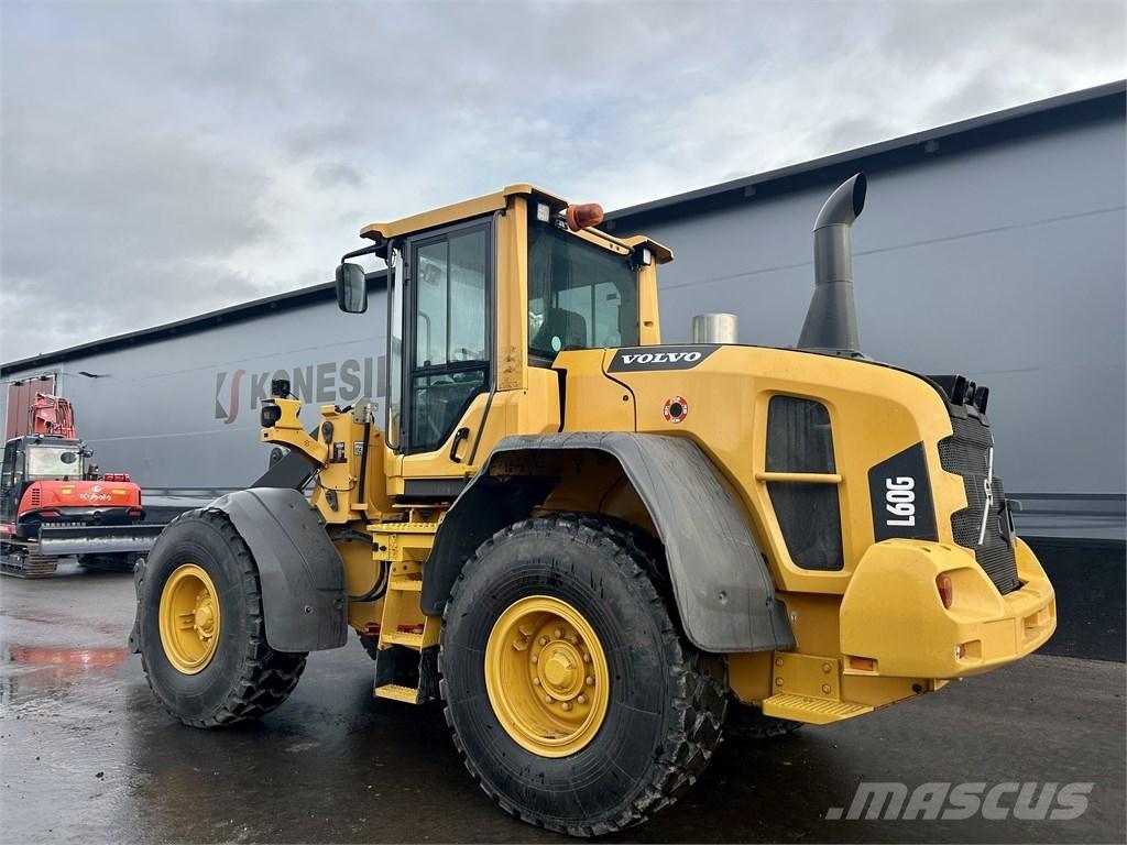 Volvo L60G LONGBOOM Gumikerekes homlokrakodók