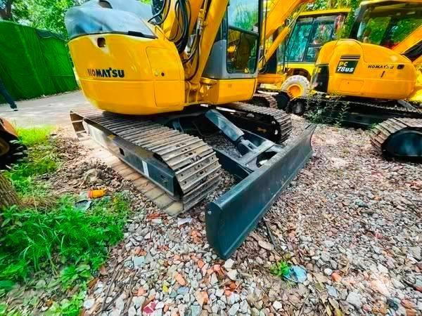 Komatsu PC78US-11 Közepes (midi) kotrók 7 t - 12 t