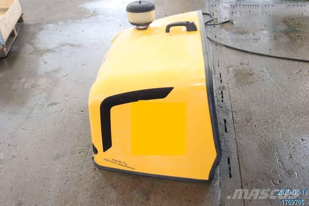 GiANT V 6004 T Vezetőfülke és belső tartozékok