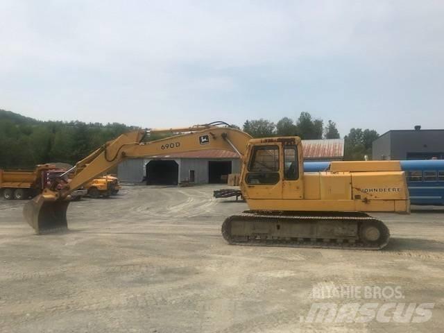 John Deere 690 D Lánctalpas kotrók