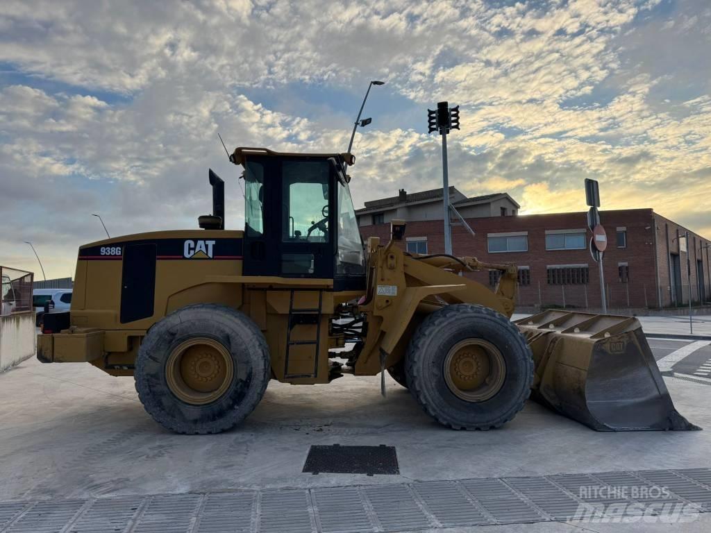 CAT 938 G Gumikerekes homlokrakodók