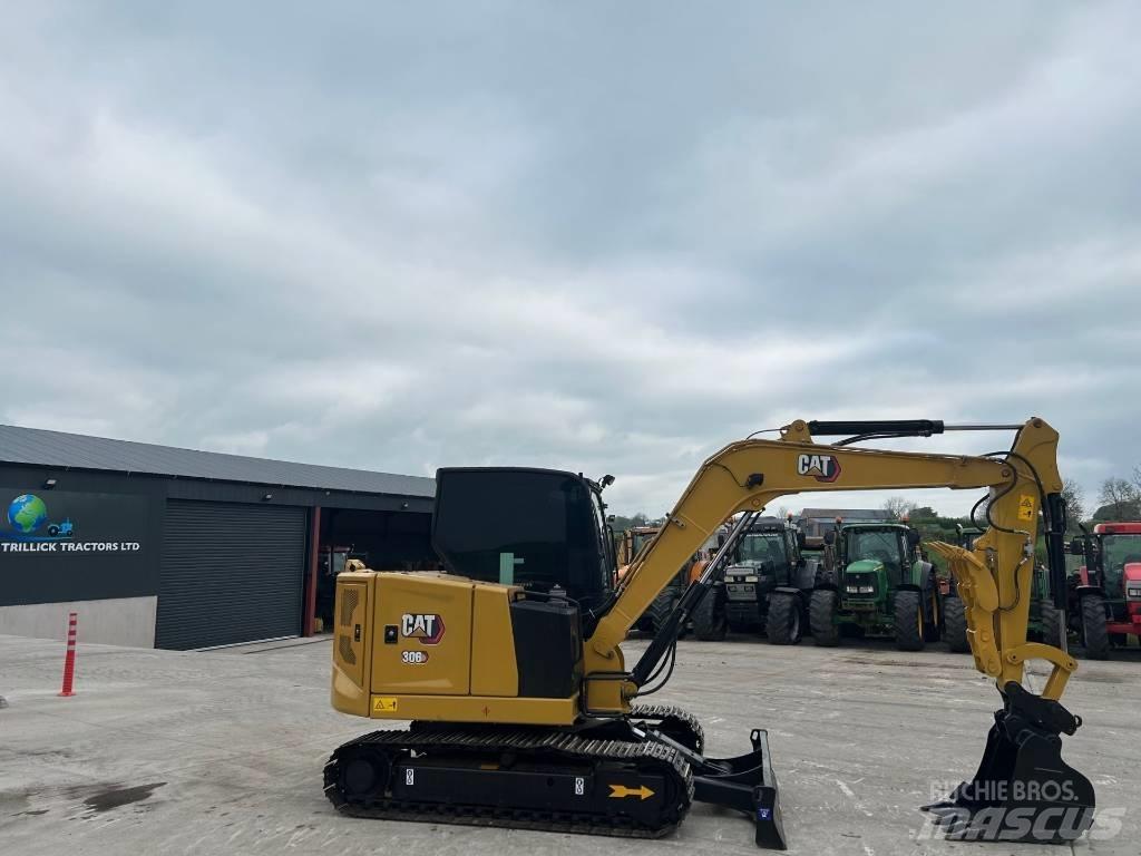 CAT 306 Mini kotrók < 7t