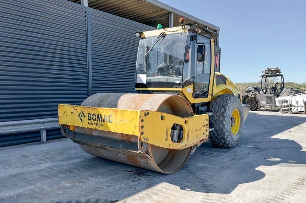 Bomag BW 213 D-5 Egydobos hengerek