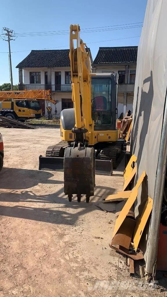 Komatsu PC 55 Mini kotrók < 7t