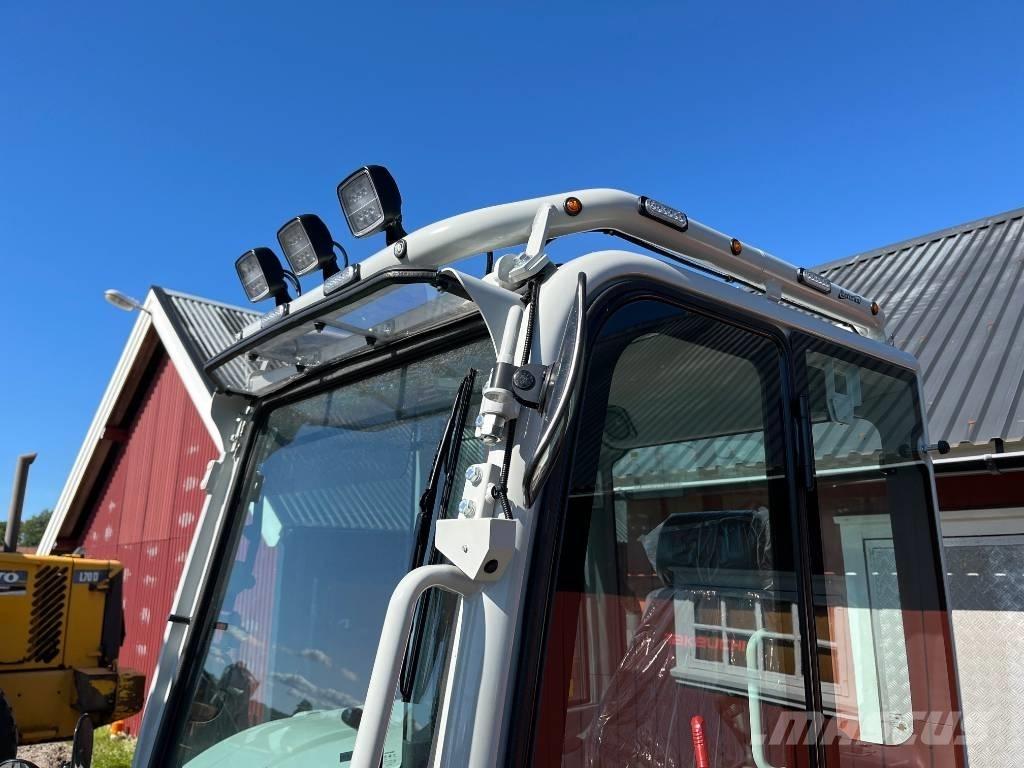 Takeuchi TB 370 Közepes (midi) kotrók 7 t - 12 t