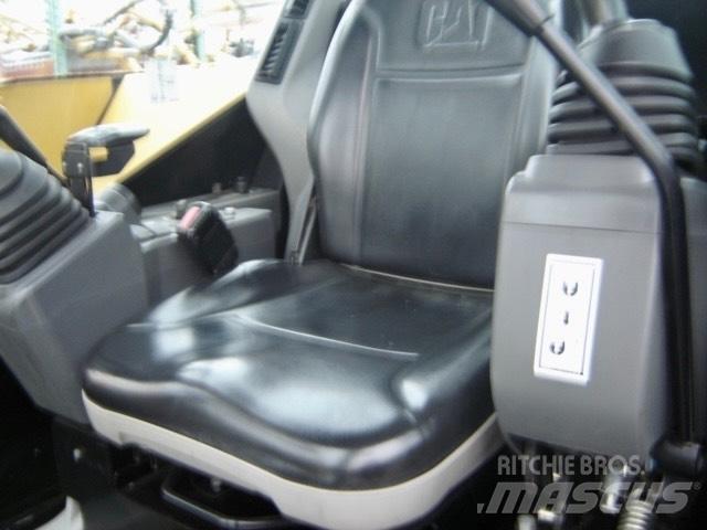 CAT 308 E Lánctalpas kotrók