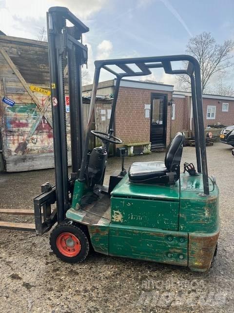 Linde E 15 Elektromos targoncák