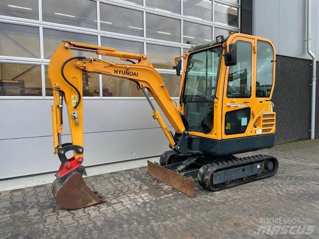 Hyundai Robex18 Mini kotrók < 7t