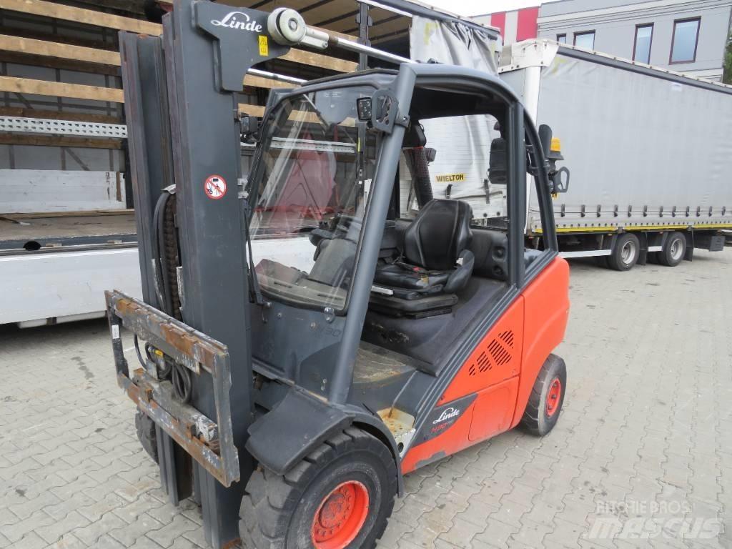 Linde H 30 D Dízel targoncák