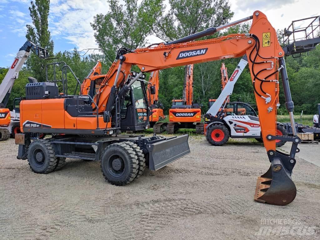 Doosan DX140W-7 Gumikerekes kotrók