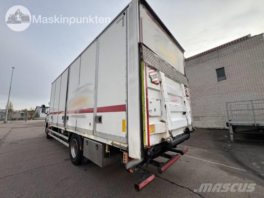 Scania P 320 Dobozos teherautók