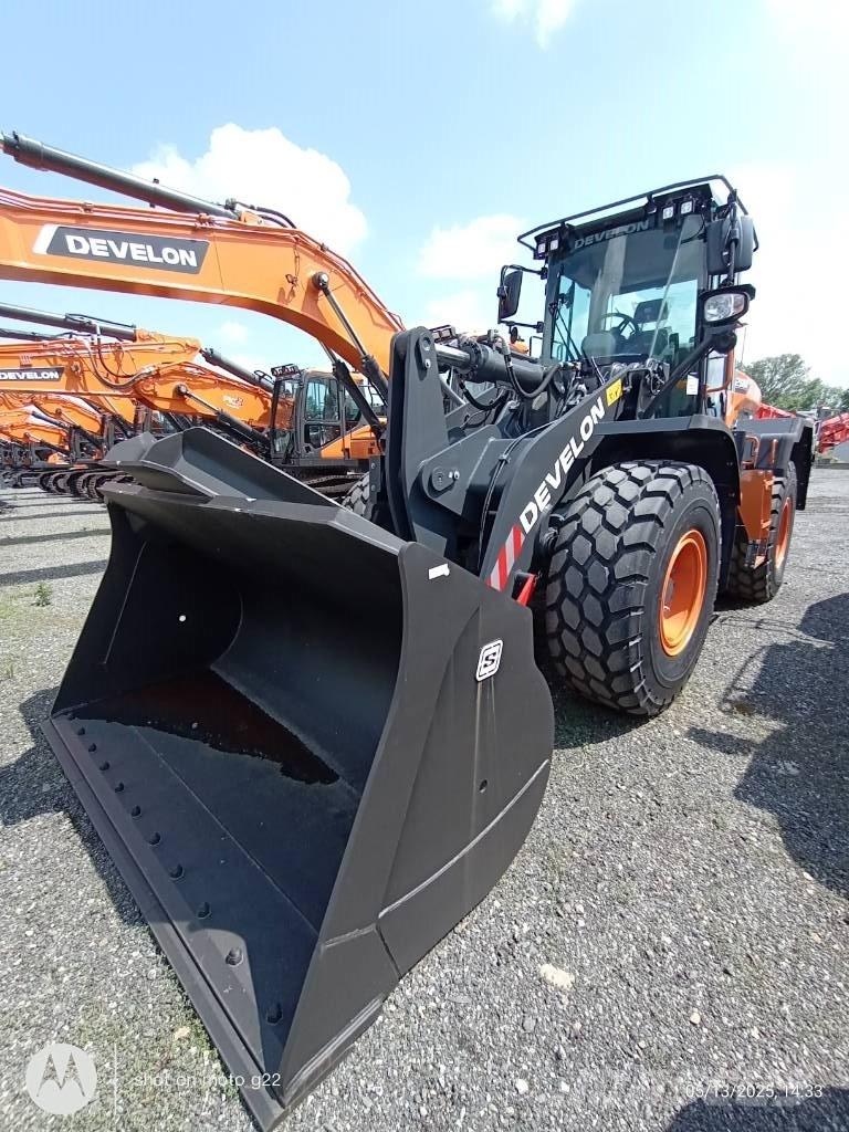 Develon DL 280-7 Gumikerekes homlokrakodók