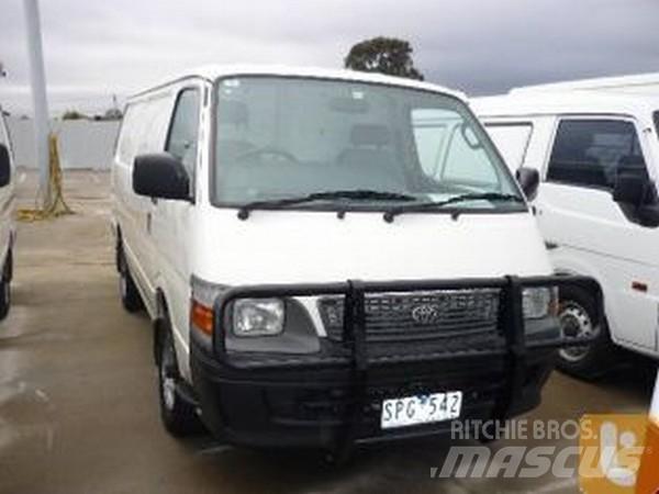 Toyota HIACE RZH113R Transporterek