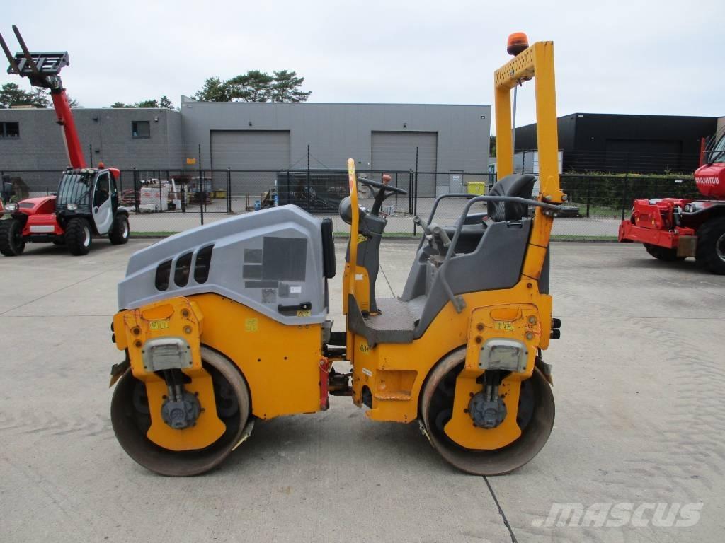 Hamm HD12VV (879) Ikerdobos hengerek