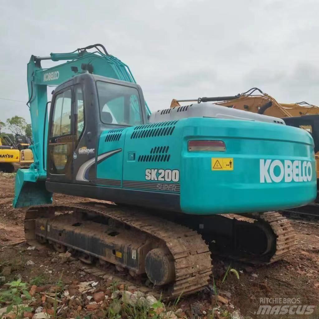 Kobelco SK 200 Lánctalpas kotrók